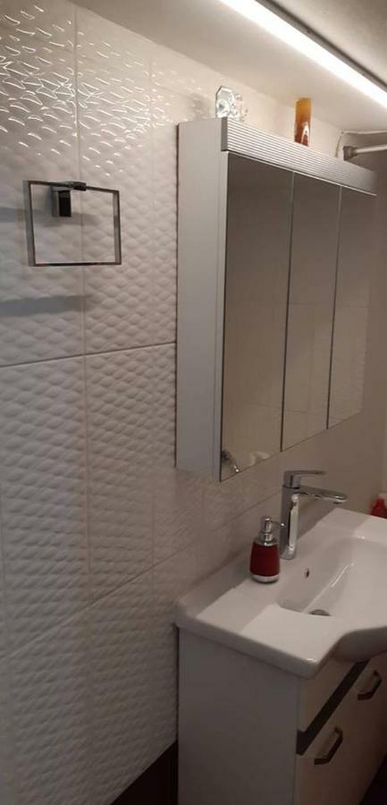 Ani'S Apartments Athens Ngoại thất bức ảnh
